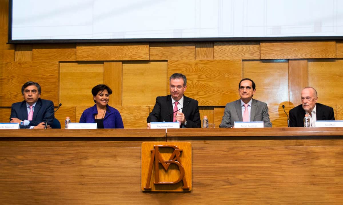 Junta de Gobierno de Banco de México.