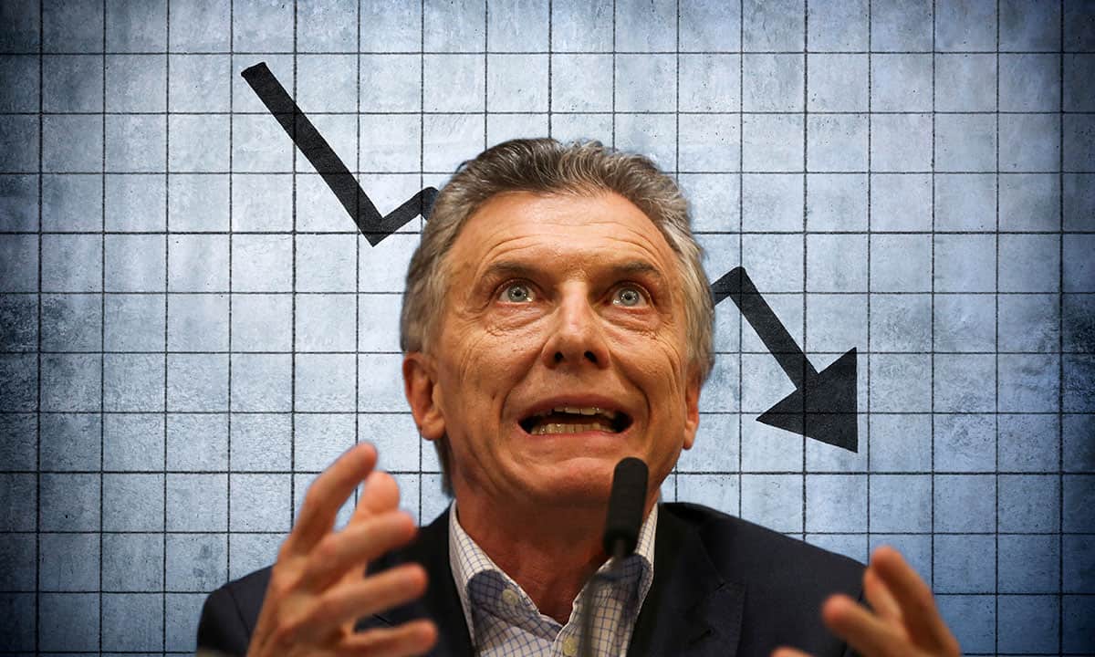 Economía de Argentina se cimbra. (Reuters)