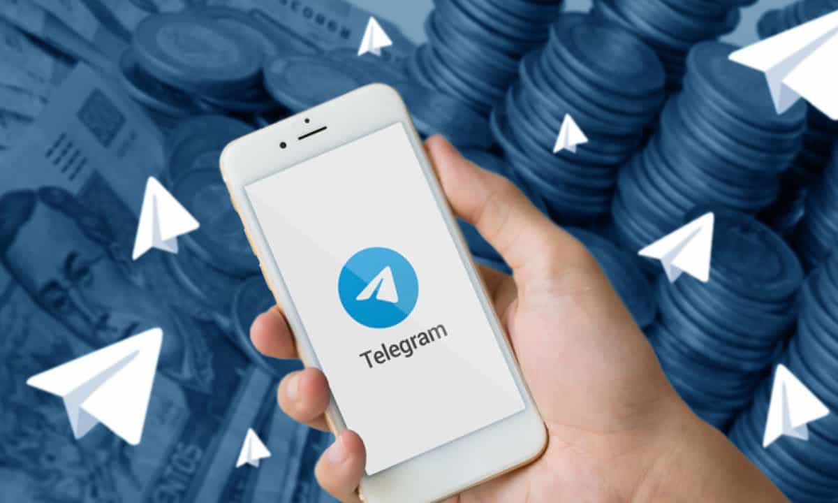 Telegram WhatsApp