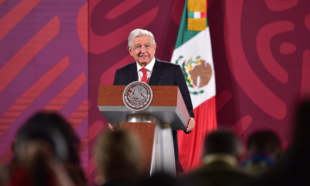 México evita cuestionamientos de EU al no recortar producción de petróleo destaca AMLO