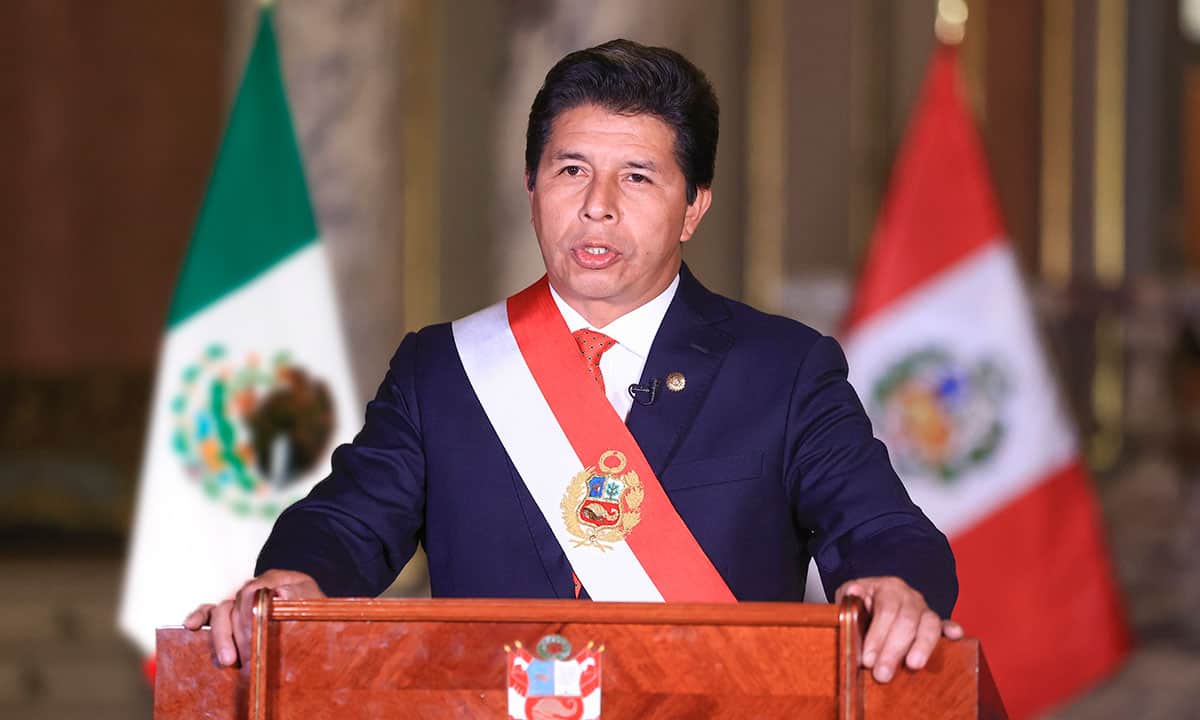 Perú llama a sus embajadores en países que apoyan a Castillo entre ellos México