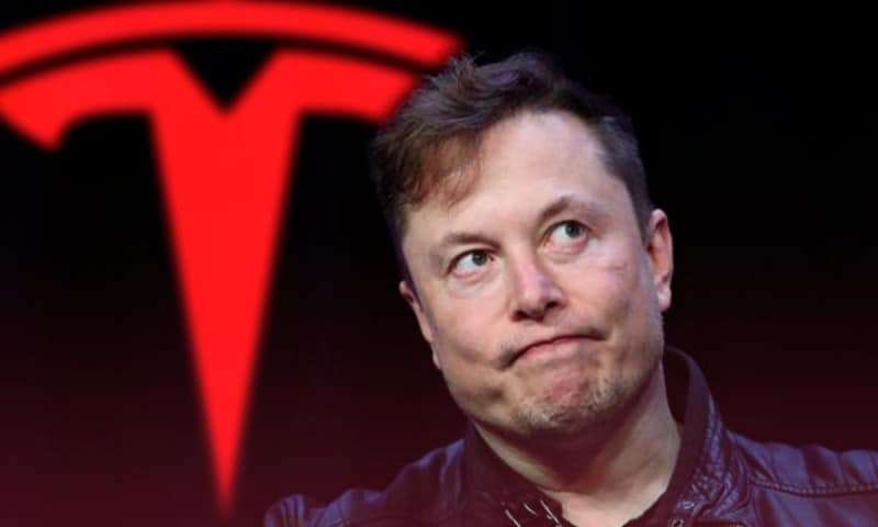 tesla elon musk acciones tuits accionistas