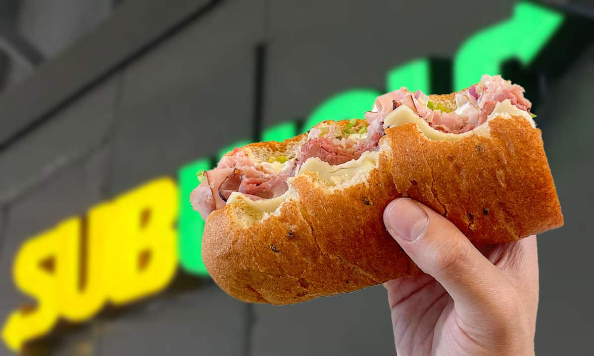 Subway analiza la venta de su negocio