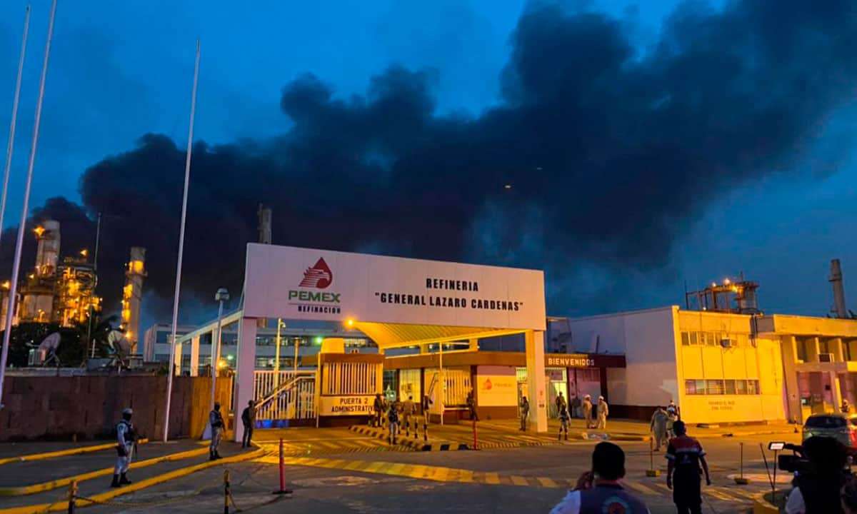 Pemex registra nuevo incendio en una de sus refinerías